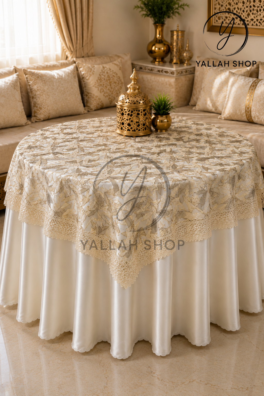 ✨ Nappe élégante avec sous-nappe satin ✨